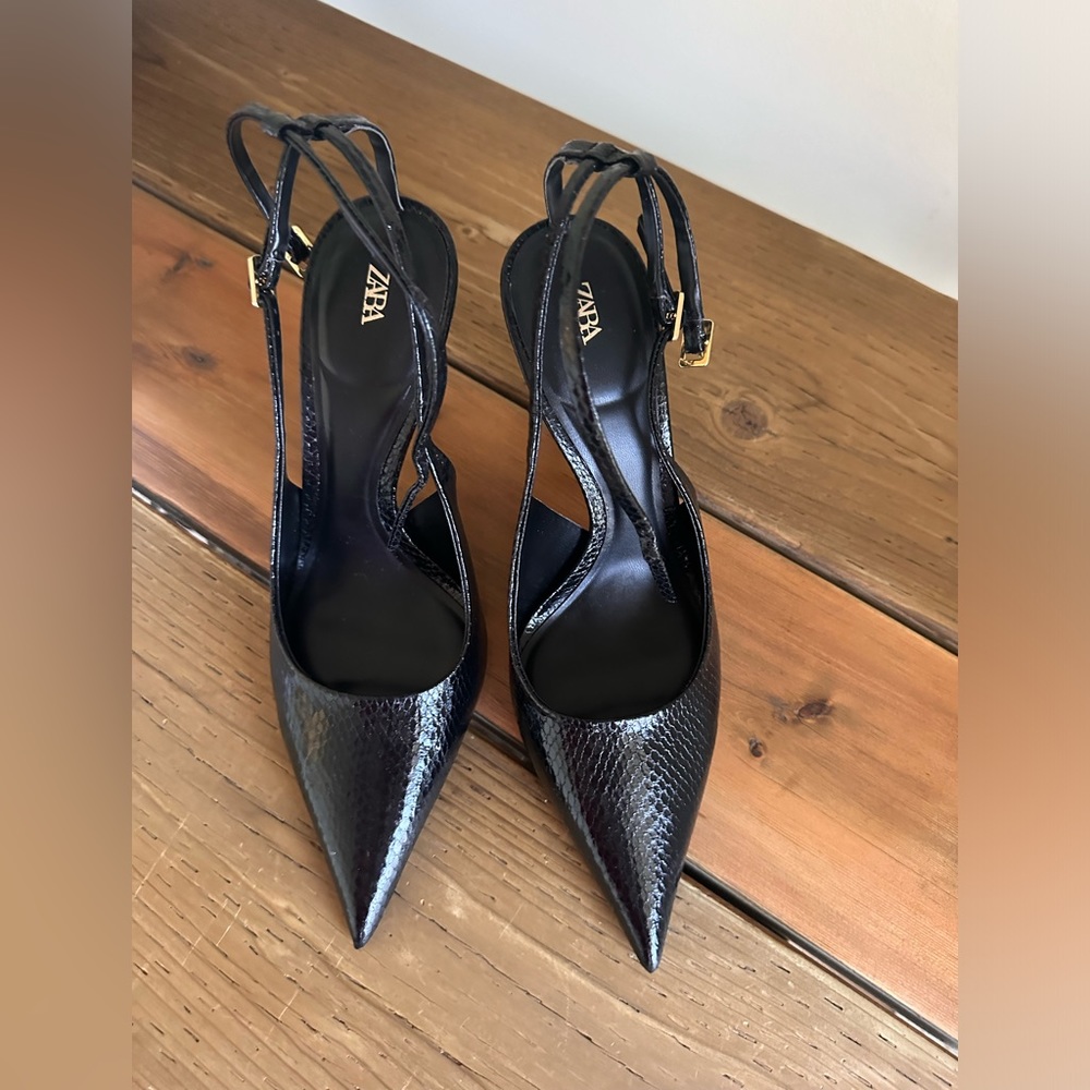 NEW ZARA POINTY TOE STILETTO HEELS - super sexy, never worn - size 9